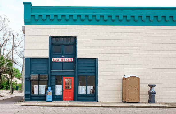 Best Luxury portable toilet rental  in Marion, IA